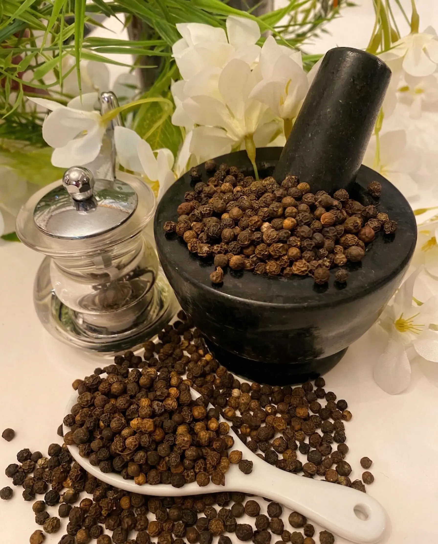 Poivre noir de Madagascar aux grains intenses et parfum boisé